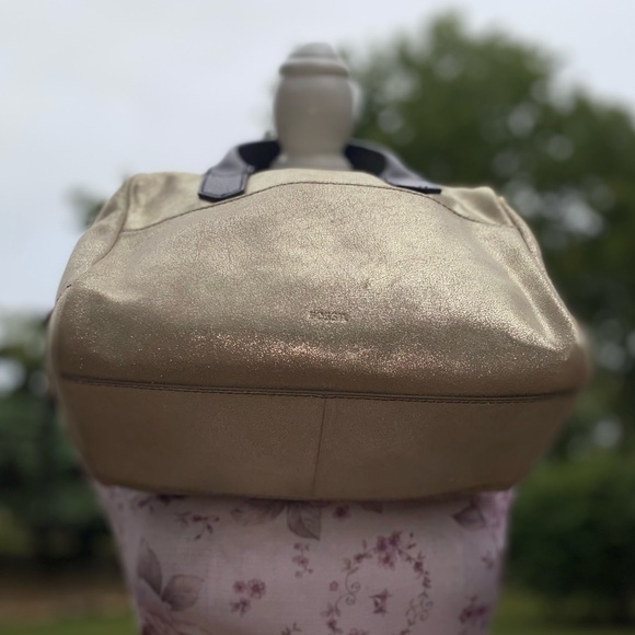 Fossil Rachel Satchel (missing strap) - Picture 13 of 15